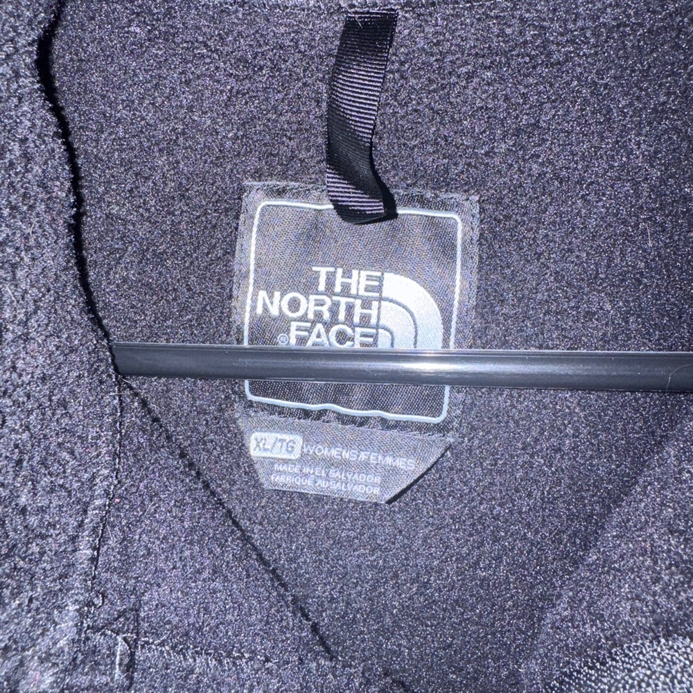 North Face Black Fleece Jacket - Picture 3 of 3